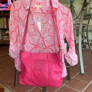 New 💕Liz Claiborne shoulder bag, color, pink you can buy the set for 20 off